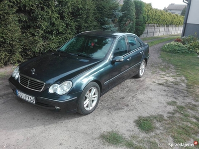 Mercedes-Benz C klasa W 203 po lift 2004 r. Avangarde