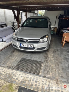 Opel astra h