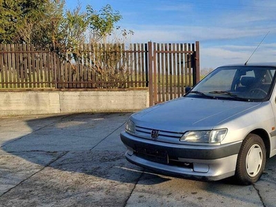 Peugeot 206 na części 1.4 benzyna rok 2000