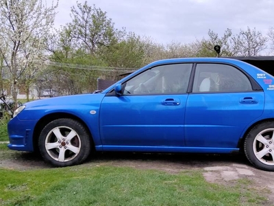 Subaru impreza niebieski