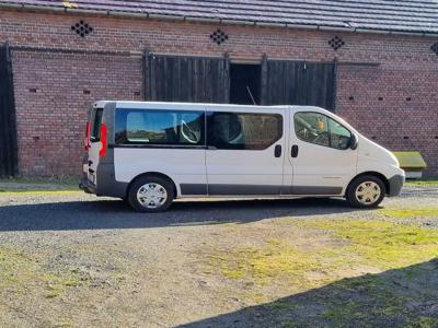 Renault Trafic Passenger long 2011 r