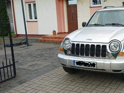 Jeep Cherokee kj 2.8 Crd/Automat Mały przebieg Wersja Limited 4x4