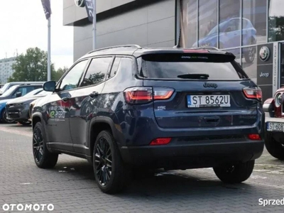 Jeep Compass 2022 · 243 km · 1 332 cm3 · Benzyna