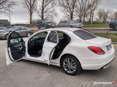 MERCEDES C-KLASA - SALON POLSKA - GODNY POLECENIA