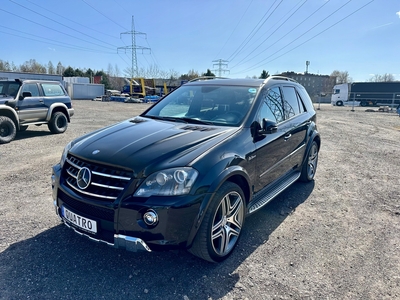 Mercedes Klasa M W164 Off-roader Facelifting AMG 6.2 V8 (63 AMG) 510KM 2010