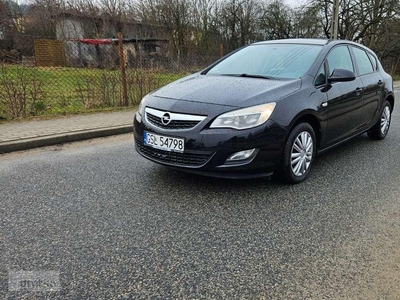 Opel Astra J