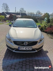 VOLVO V60 Cross Country 2018r.