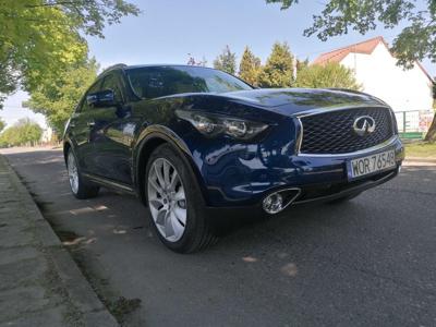 Infiniti QX70S 5.0 benz. 37tyś km.