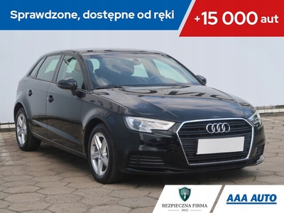 Audi A3 8V Sportback 5d Facelifting 1.5 35 TFSI 150KM 2020