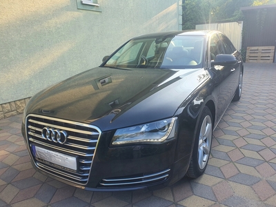 Audi A8 D4 Sedan 3.0 TDI 250KM 2010