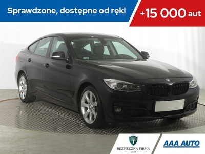 BMW Seria 3 F30-F31-F34 Limuzyna 2.0 318d 143KM 2014