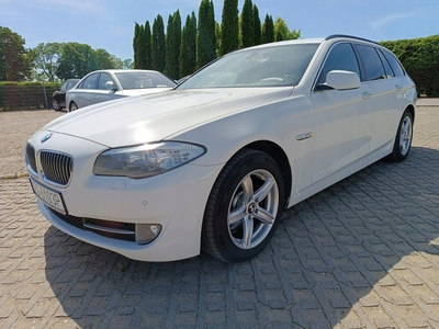 BMW Seria 5 F10-F11 Touring 520d 184KM 2012