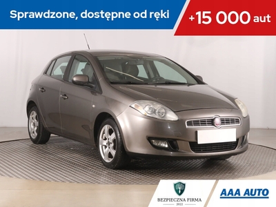 Fiat Bravo II Hatchback 5d 1.4 i 16V MPI 90KM 2007