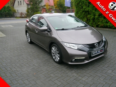 Honda Civic IX Hatchback 5d 1.8 i-VTEC 142KM 2013