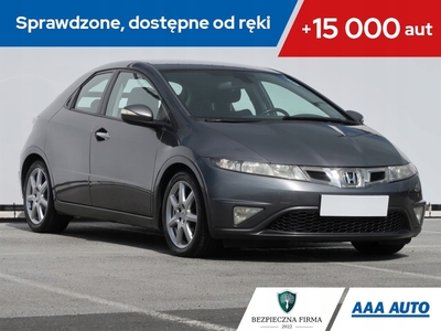 Honda Civic VIII Hatchback 3d 1.8 i-VTEC 140KM 2009