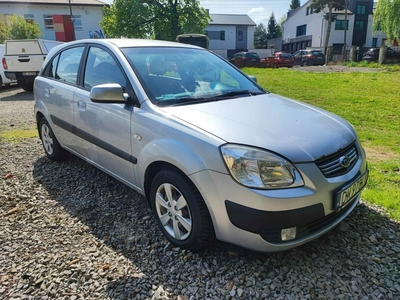 Kia Rio II Hatchback 5d 1.4 i 16V 97KM 2009