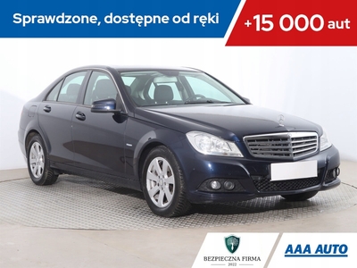 Mercedes Klasa C W204 Limuzyna 1.8 180 CGI BlueEFFICIENCY 156KM 2011