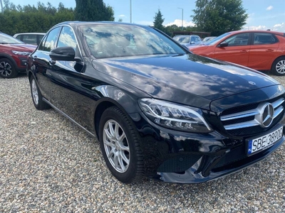 Mercedes Klasa C W205 Limuzyna Facelifting 2.0 220d 194KM 2019