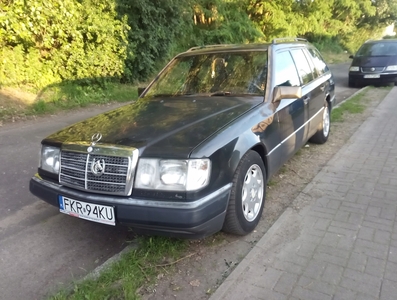 Mercedes Klasa E 1992