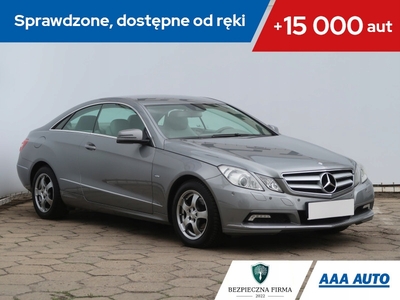 Mercedes Klasa E W212 Coupe 250 CGI BlueEFFICIENCY 204KM 2010