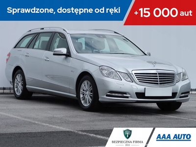 Mercedes Klasa E W212 Kombi 300 CDI BlueEFFICIENCY 231KM 2011