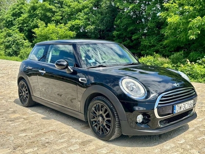 Mini Mini F56 Hatchback 1.5 136KM 2014