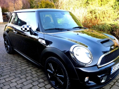 Mini Mini R56 Hatchback Facelifting 1.6 211KM 2011