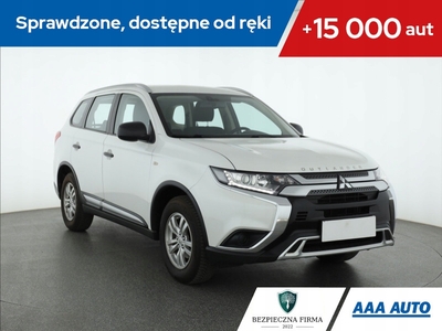 Mitsubishi Outlander III SUV Facelifting 2017 2.0 150KM 2018