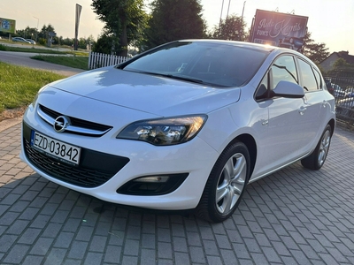 Opel Astra J GTC 1.4 Turbo ECOTEC 120KM 2013