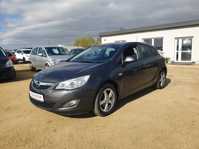 Opel Astra J Hatchback 5d 1.4 Turbo ECOTEC 120KM 2012