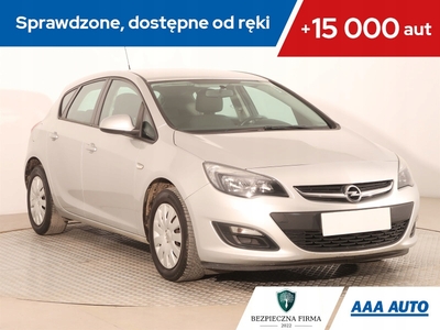 Opel Astra J Hatchback 5d Facelifting 1.6 Twinport ECOTEC 115KM 2013