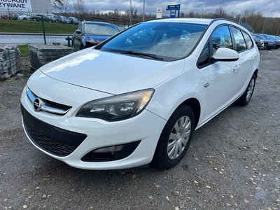 Opel Astra J Sports Tourer Facelifting 1.6 CDTI 136KM 2015