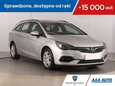 Opel Astra K Sportstourer Facelifting 1.5 Diesel 122KM 2020