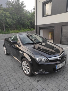 Opel Tigra B TwinTop, Webasto, kamera cofania.