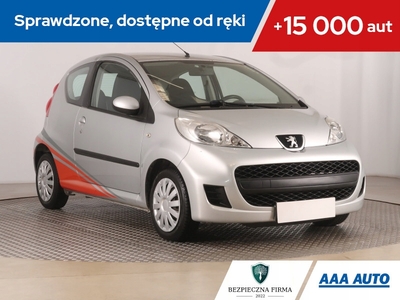 Peugeot 107 Hatchback 5d 1.0 12V 68KM 2010