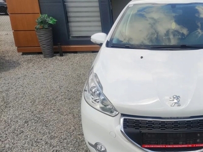 Peugeot 208 I Hatchback 3d 1.2 VTI 82KM 2013