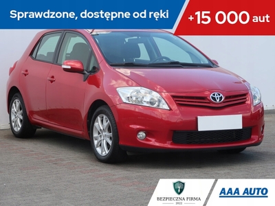 Toyota Auris I Hatchback 5d Facelifting 1.6 Valvematic 132KM 2011