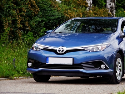 Toyota Auris II Hatchback 5d Facelifting 1.6 Valvematic 132KM 2017