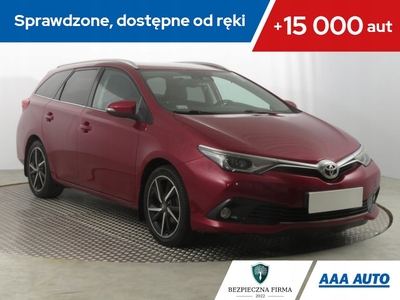 Toyota Auris II Touring Sports Facelifting 1.6 D-4D 112KM 2017