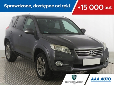 Toyota RAV4 III MPV Facelifting 2.2 D-4D 150KM 2011