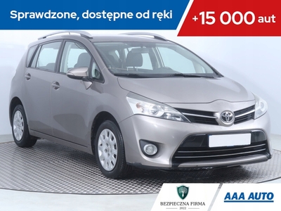 Toyota Verso Minivan Facelifting 1.8 Valvematic 147KM 2014