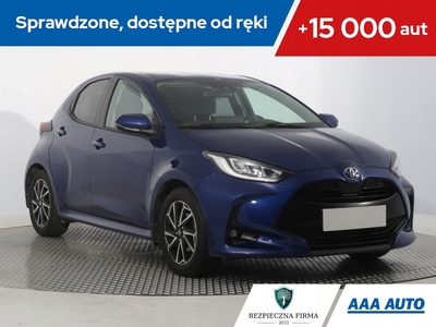 Toyota Yaris IV Hatchback 1.5 Dynamic Force 125KM 2021