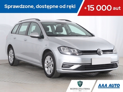 Volkswagen Golf VIII Variant 1.5 eTSI 150KM 2020