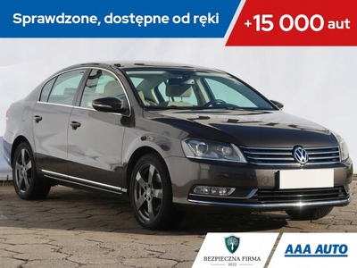 Volkswagen Passat B7 Limousine 1.4 TSI 122KM 2012