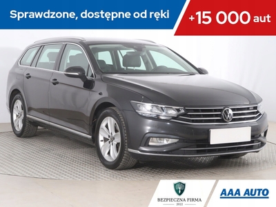 Volkswagen Passat B8 Variant Facelifting 2.0 TDI SCR 150KM 2020