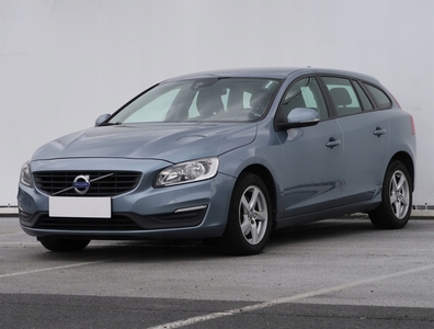 Volvo V60 I Kombi Facelifting 2.0 D2 DRIVE-E 120KM 2016