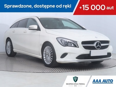 Mercedes CLA C117 Shooting Brake 1.6 200 156KM 2016