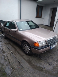 Mercedes Klasa C W202 Sedan W202 2.0 D 75KM 1994