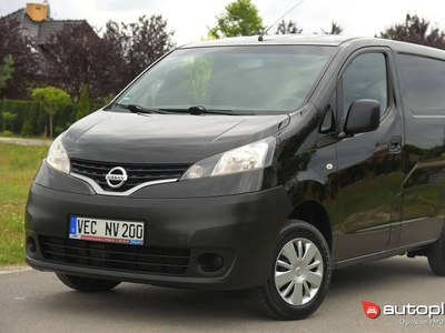 Nissan nv200