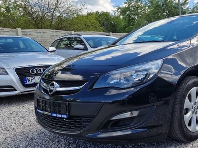 Opel Astra J GTC 1.4 100KM 2014